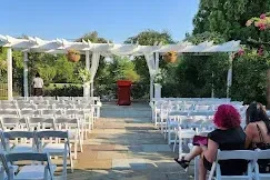 Charming affordable elopement venue in Pennsylvania with inviting outdoor ceremony setup